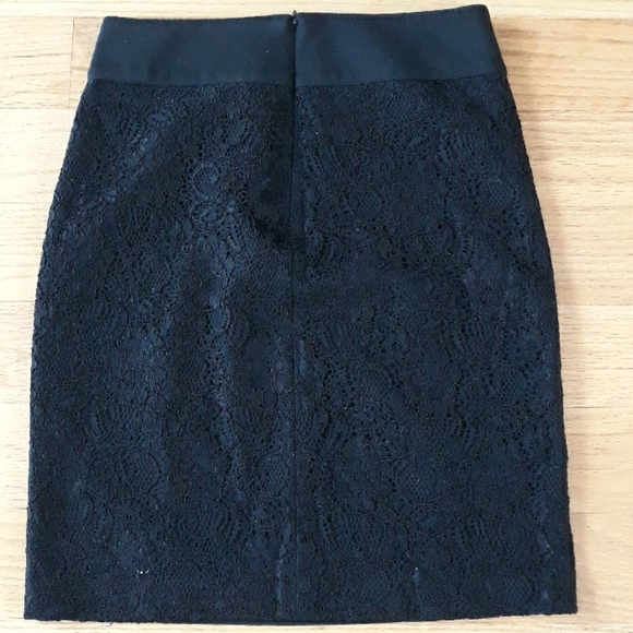 BCBGeneration Black Lace Pencil Skirt Size 4 - Picture 2 of 5